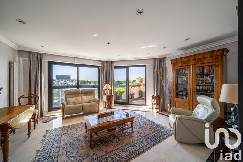 Duplex - 239 m² - 7 pièces