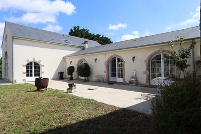 Maison - 310 m² - 8 pièces