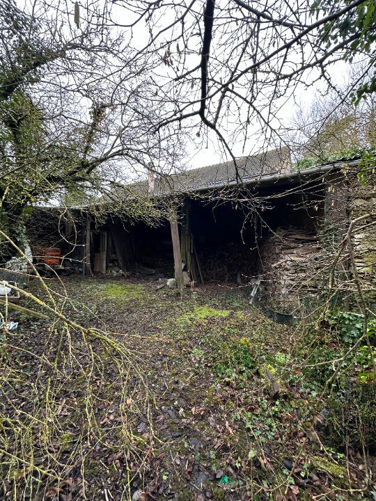 Grange - 140 m² - 1 pièce