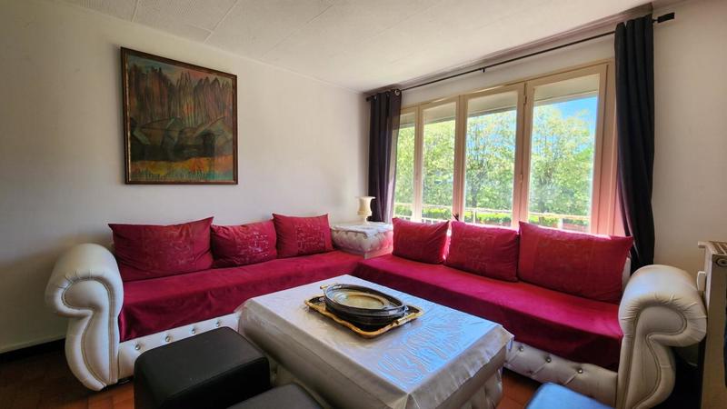 Appartement - 90 m² - 5 pièces