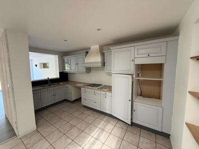 Maison - 173 m² - 9 pièces