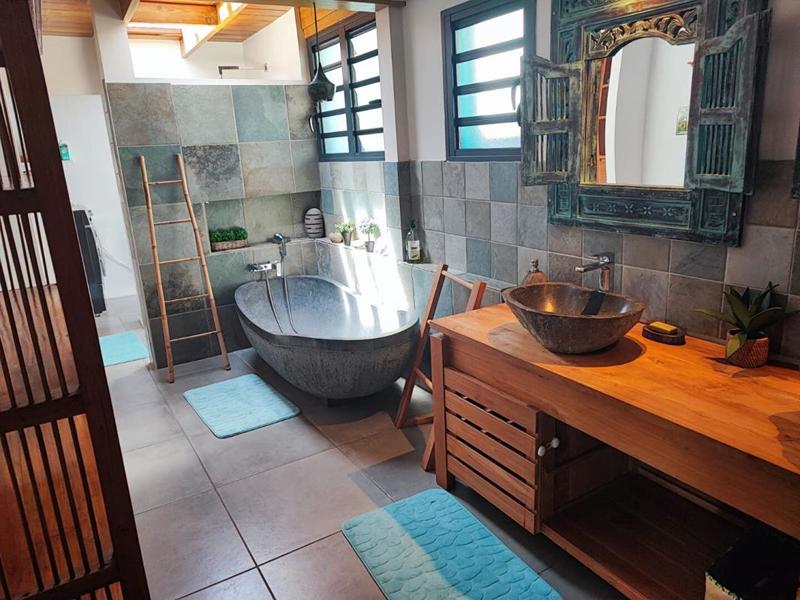 Villa - 185 m² - 9 pièces