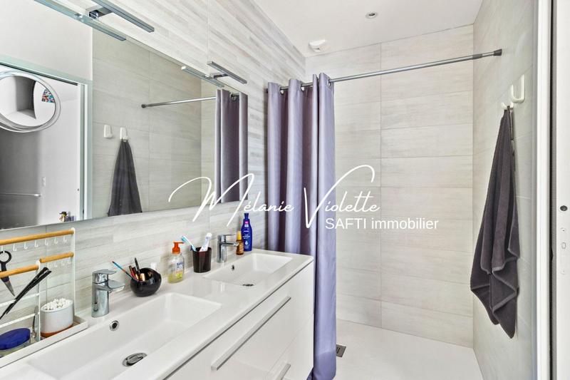 Villa - 94 m² - 5 pièces