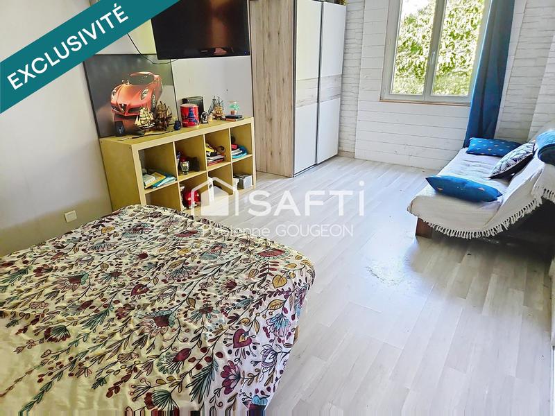 Maison - 214 m² - 8 pièces