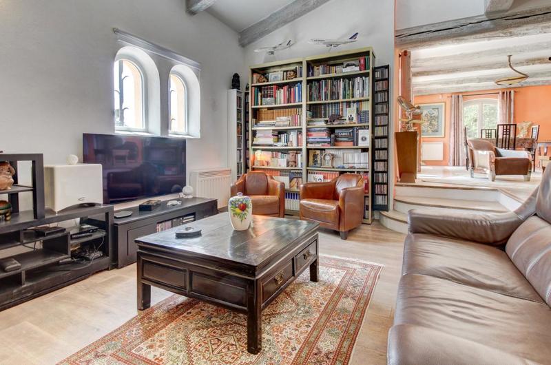 Villa - 250 m² - 7 pièces