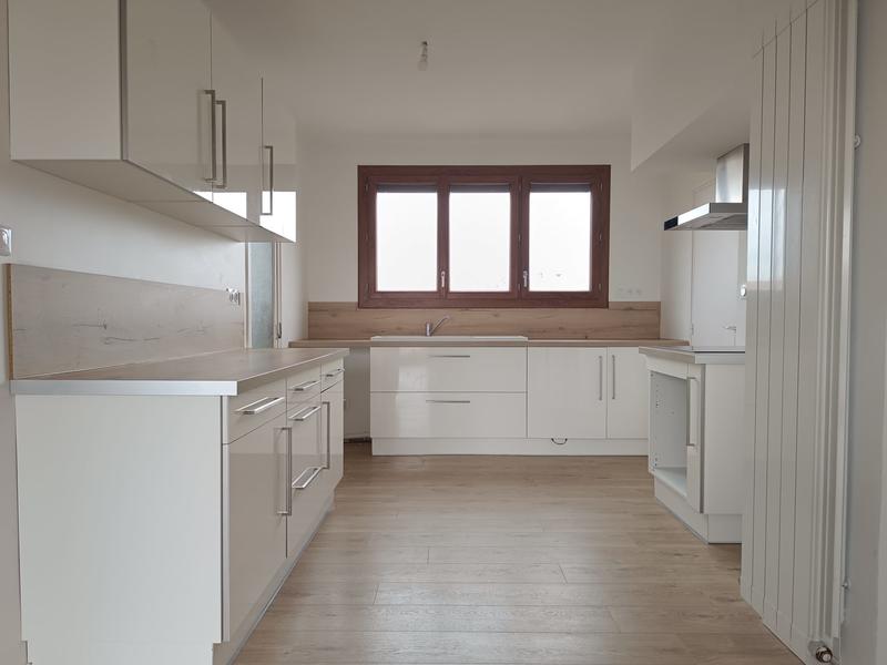 Appartement - 94 m² - 5 pièces