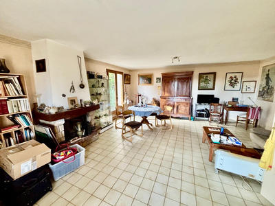 Villa - 100 m² - 5 pièces