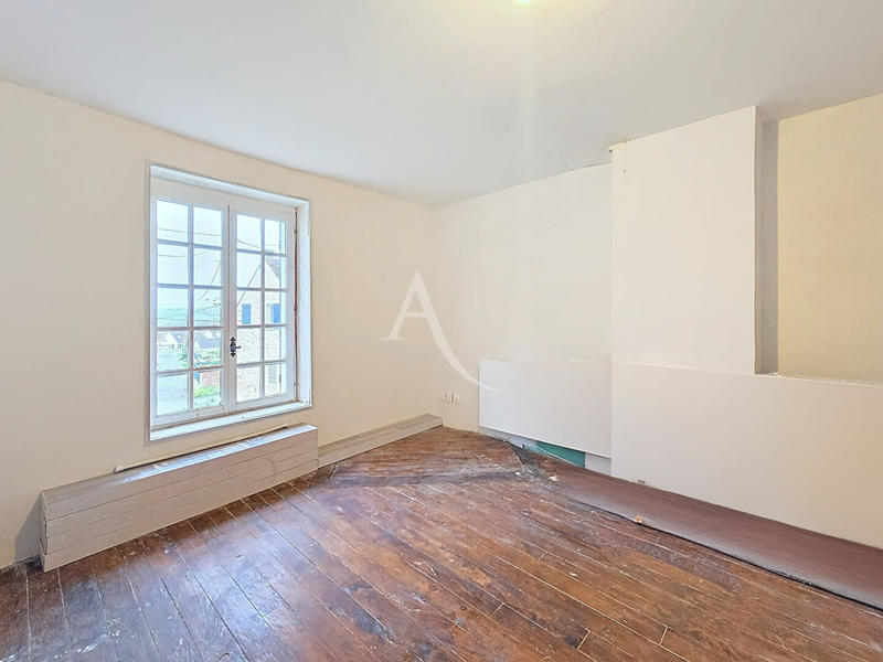 Maison - 150 m² - 4 pièces