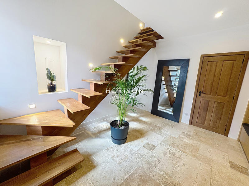 Maison ancienne - 224 m² - 7 pièces