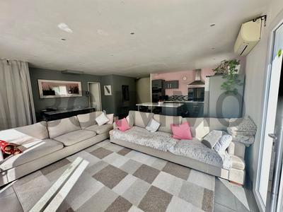 Maison - 103 m² - 5 pièces