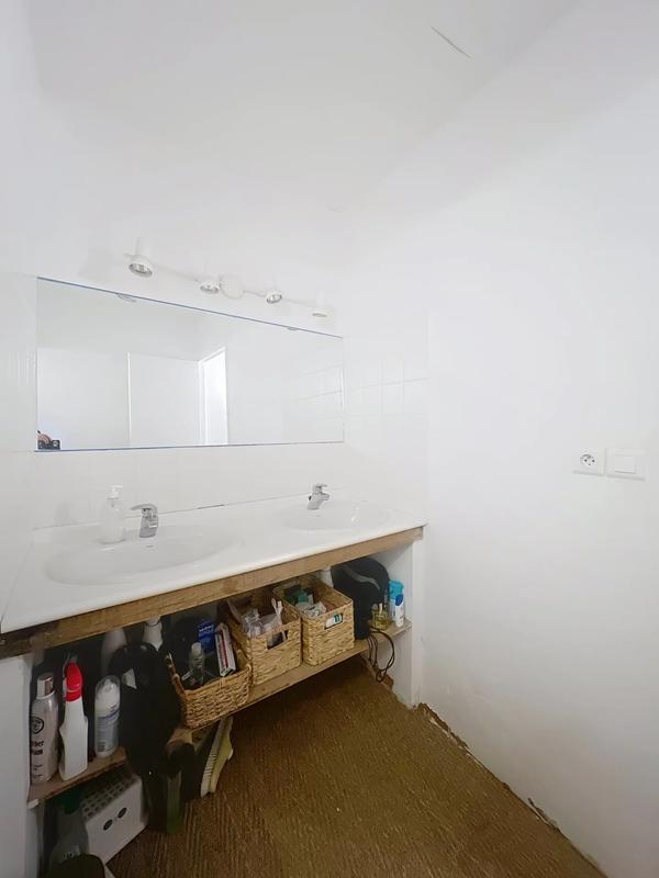 Propriété - 190 m² - 7 pièces