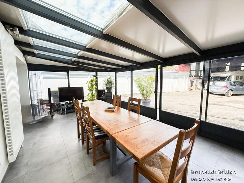 Maison - 215 m² - 6 pièces