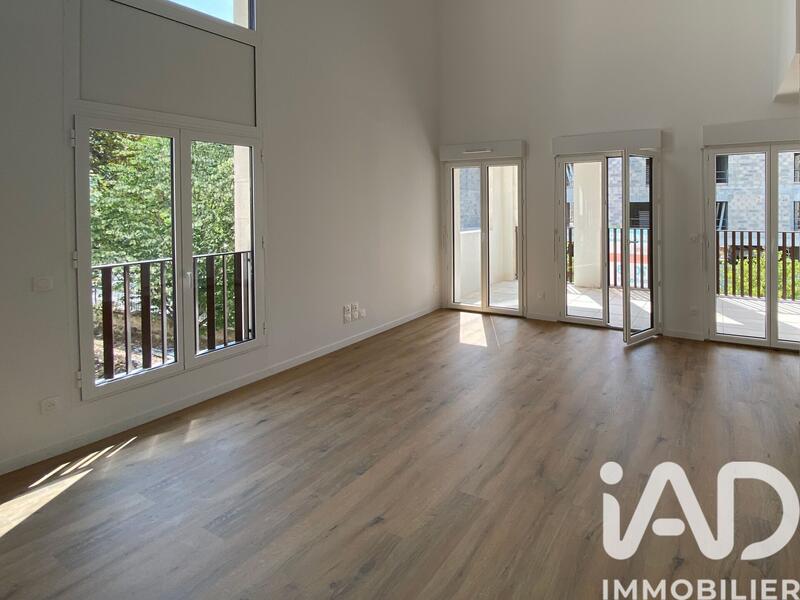 Appartement - 99 m² - 4 pièces