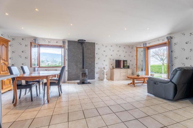 Maison - 90 m² - 4 pièces