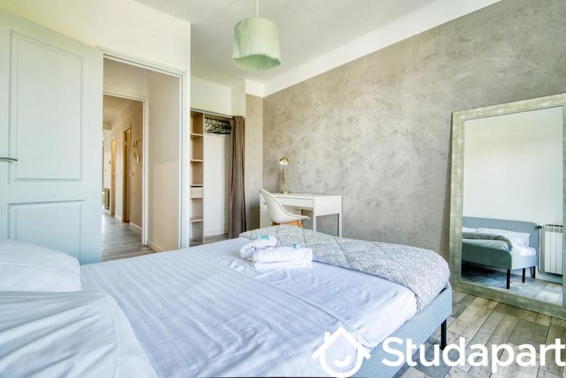 Appartement - 103 m² - 5 pièces