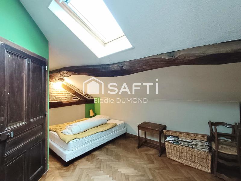 Maison - 261 m² - 8 pièces