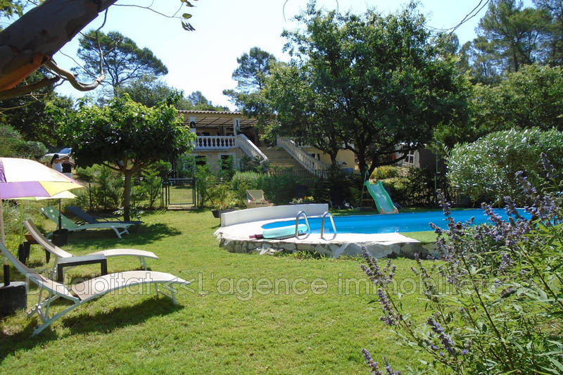 Villa - 205 m² - 7 pièces