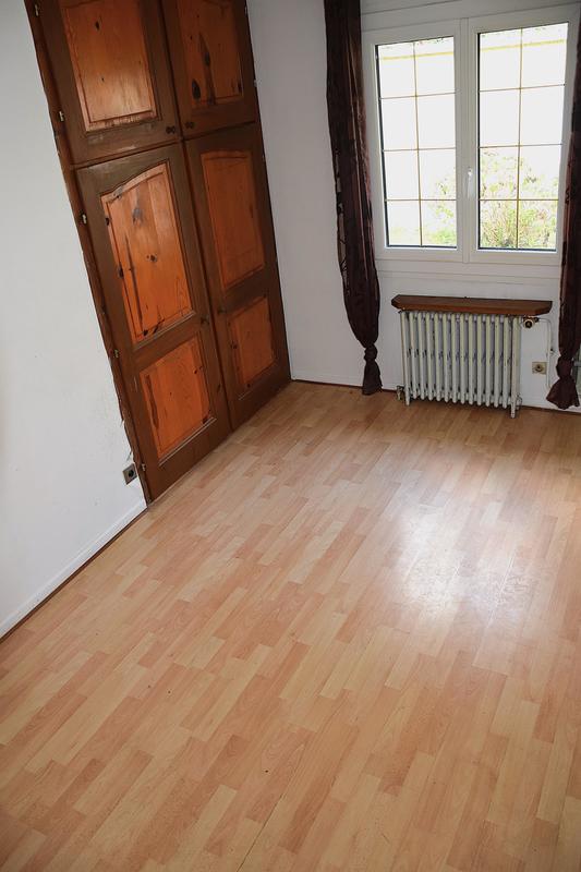 Maison traditionnelle - 90 m² - 5 pièces