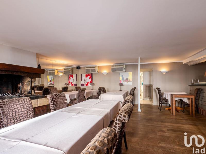 Local commercial - 292 m²