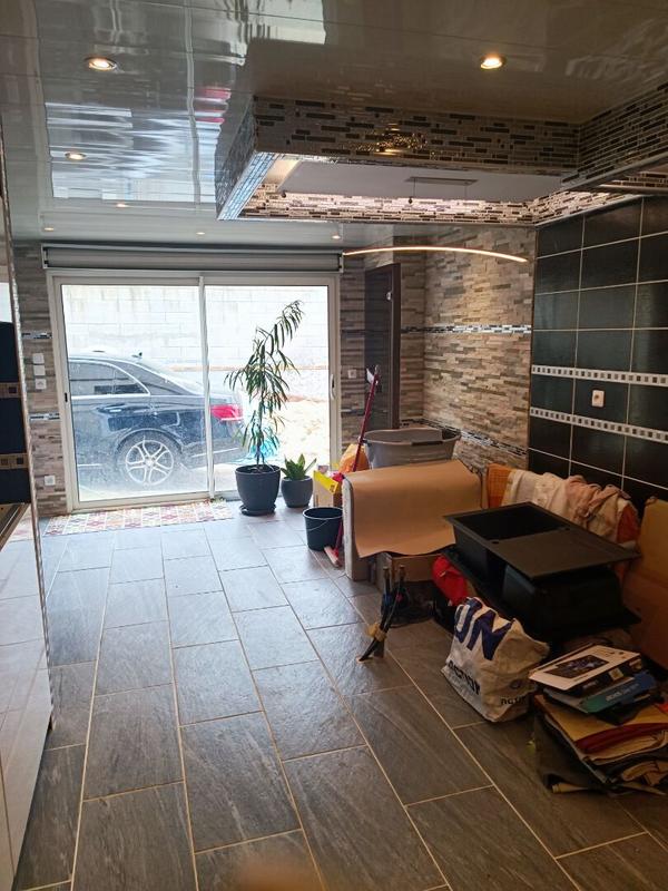 Maison - 98 m² - 7 pièces