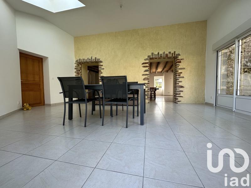 Maison - 206 m² - 8 pièces