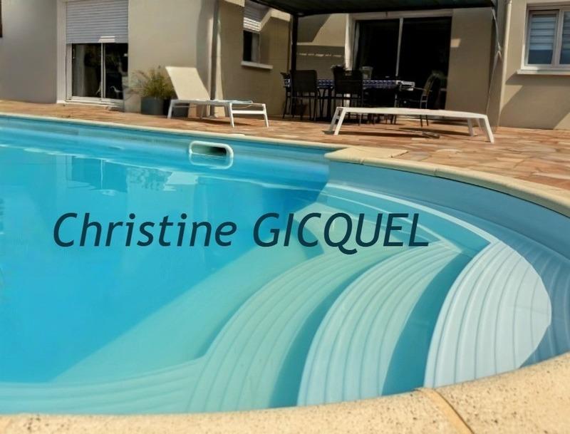 Maison - 212 m² - 10 pièces