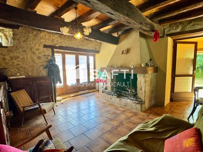 Maison - 93 m² - 4 pièces