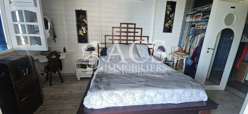 Appartement - 93 m² - 4 pièces