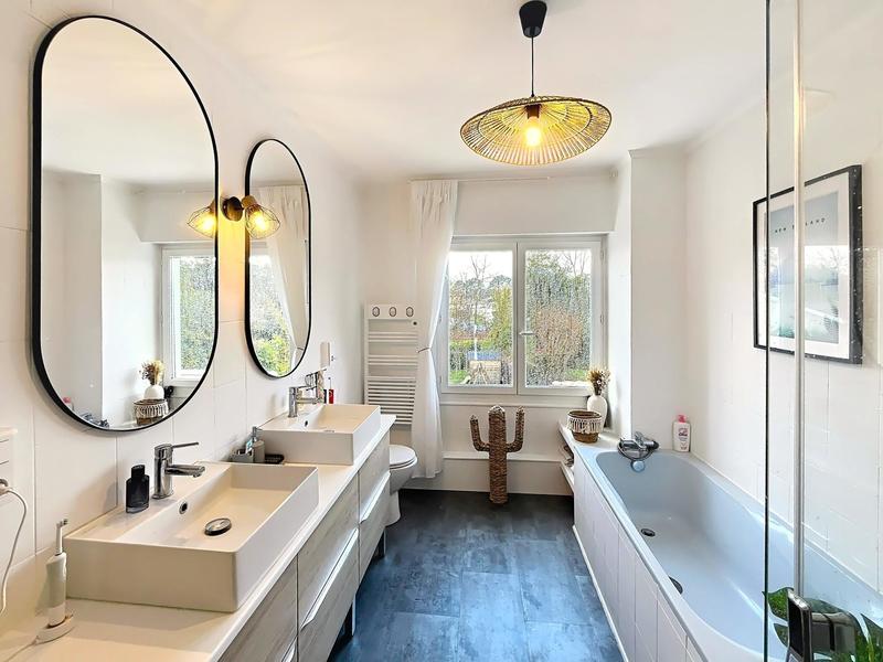 Maison de ville - 90 m² - 5 pièces