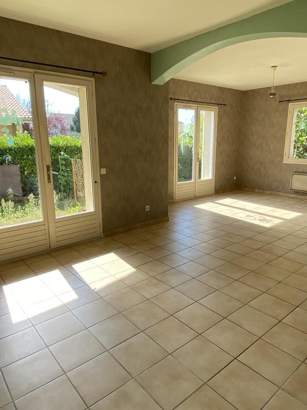 Maison - 99 m² - 5 pièces