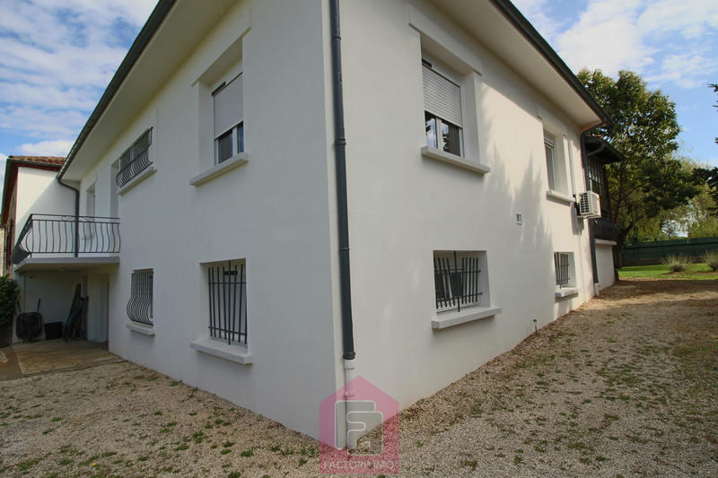 Maison - 190 m² - 8 pièces