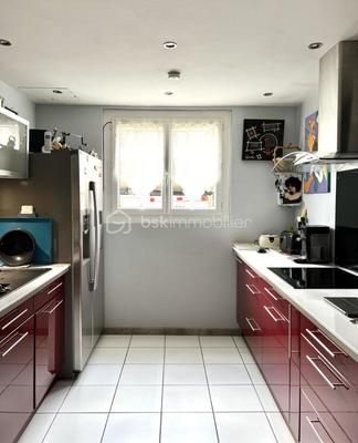 Maison - 92 m² - 5 pièces