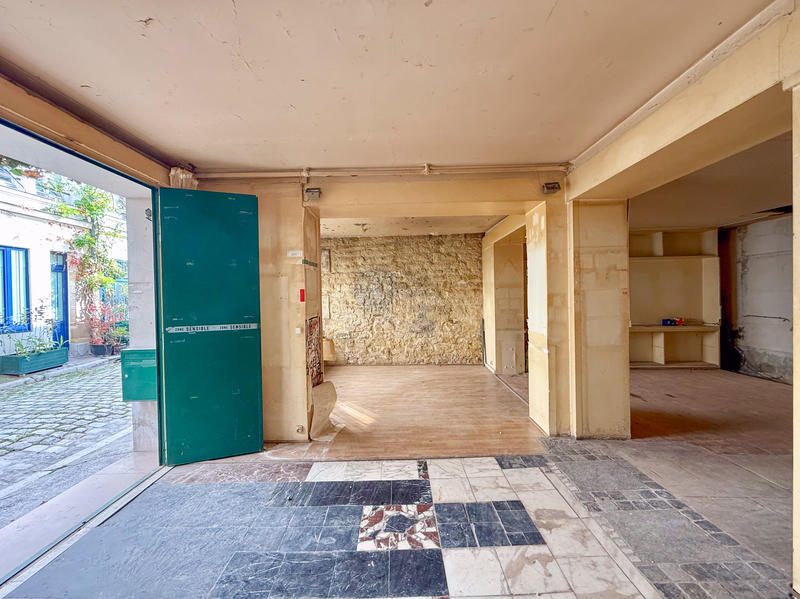 Local commercial - 100 m² - 3 pièces