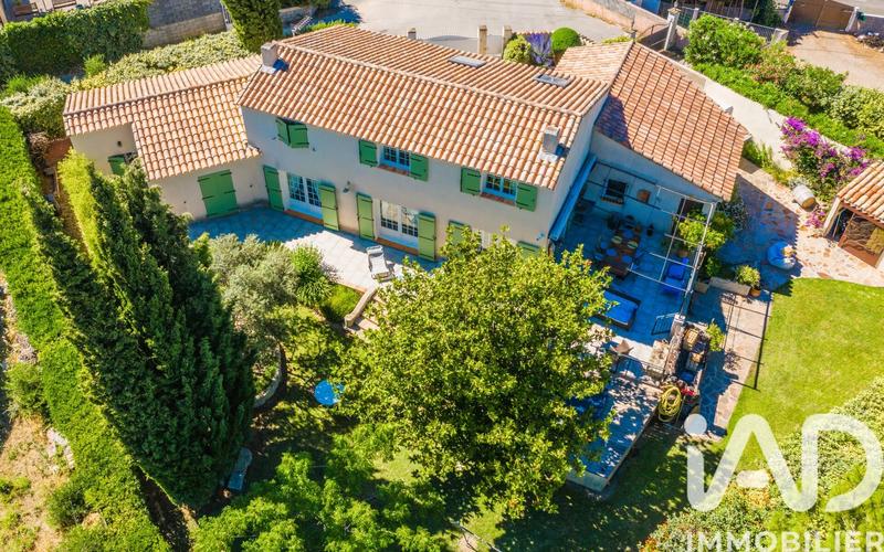 Maison - 195 m² - 7 pièces