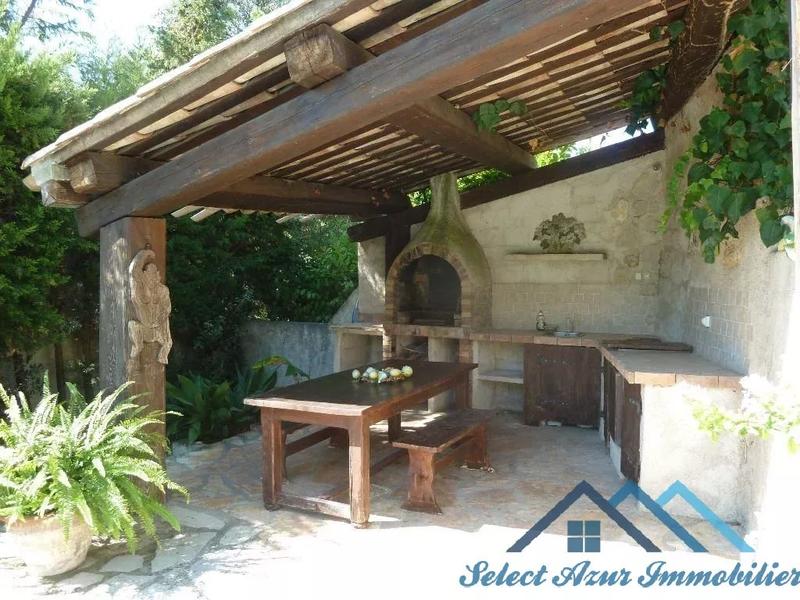 Villa - 200 m² - 7 pièces