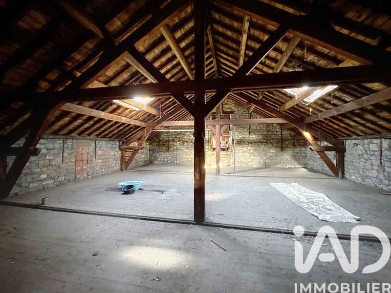 Immeuble - 2 600 m²