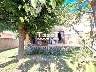 Maison traditionnelle - 96 m² - 4 pièces