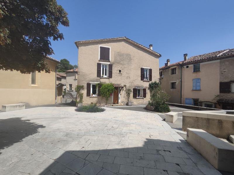 Maison de village - 123 m² - 5 pièces