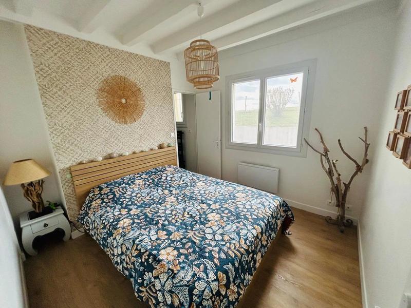 Maison - 215 m² - 6 pièces