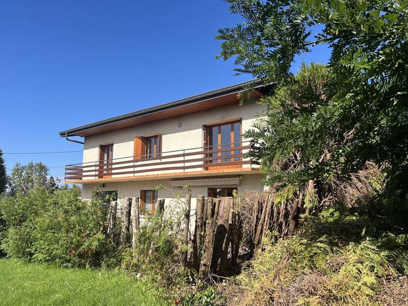 Maison traditionnelle - 135 m² - 4 pièces