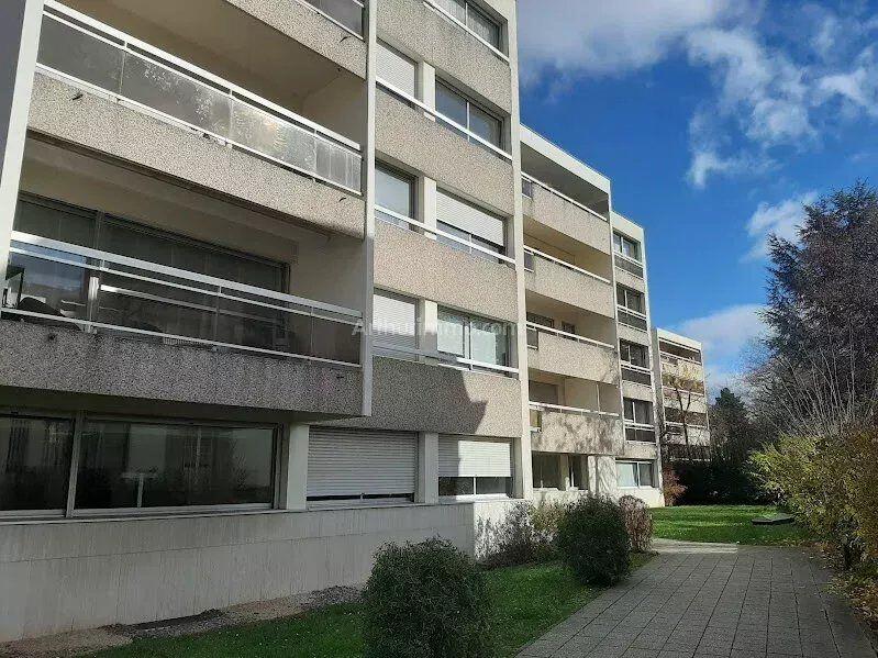 Appartement - 125 m² - 5 pièces