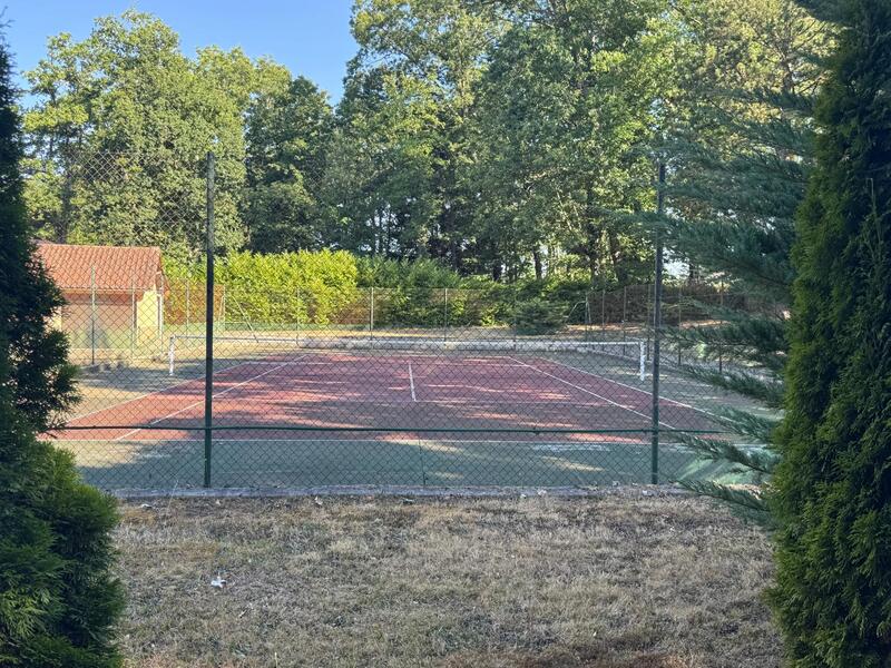 Maison - 350 m² - 9 pièces