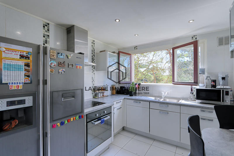 Appartement - 79 m² - 4 pièces