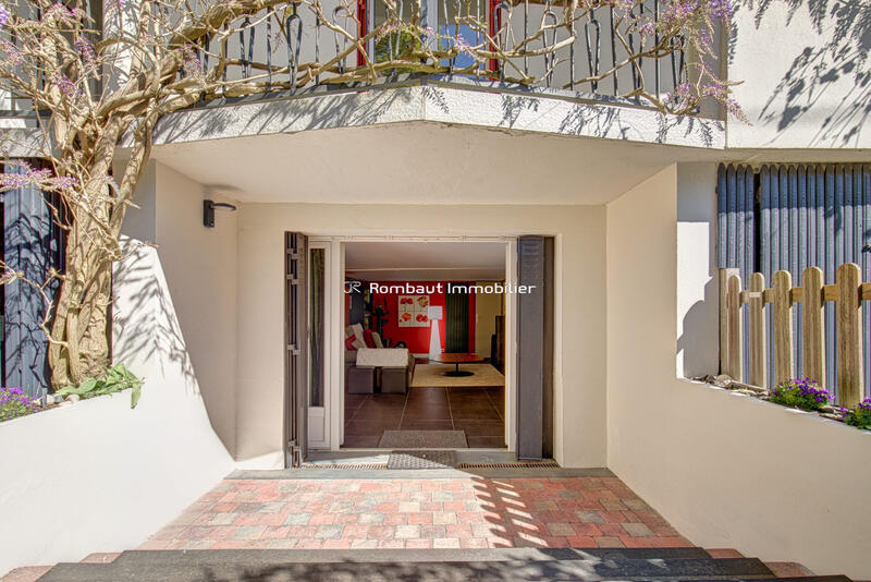 Maison - 208 m² - 7 pièces