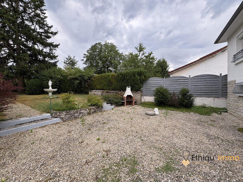 Maison - 136 m² - 4 pièces