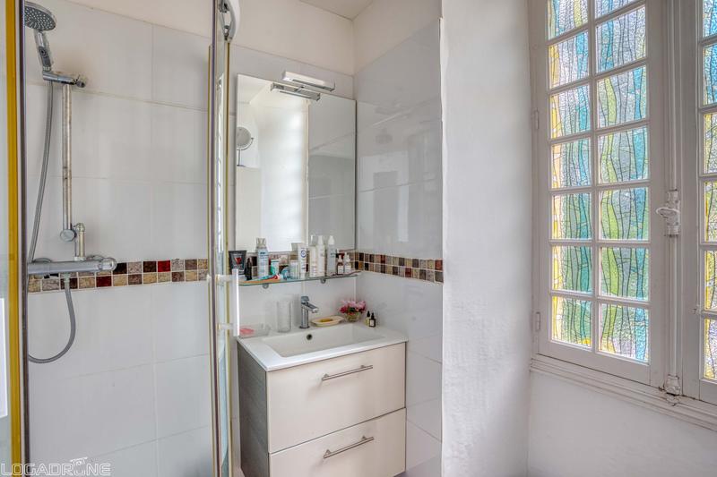 Maison traditionnelle - 152 m² - 5 pièces