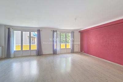 Appartement - 105 m² - 5 pièces