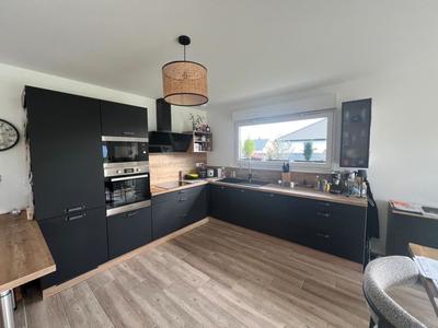 Maison - 108 m² - 4 pièces