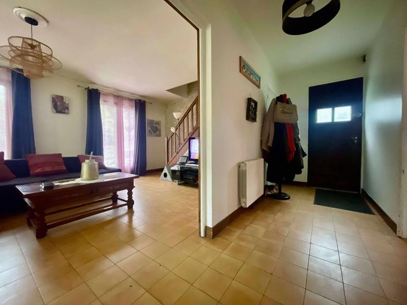 Maison - 99 m² - 6 pièces