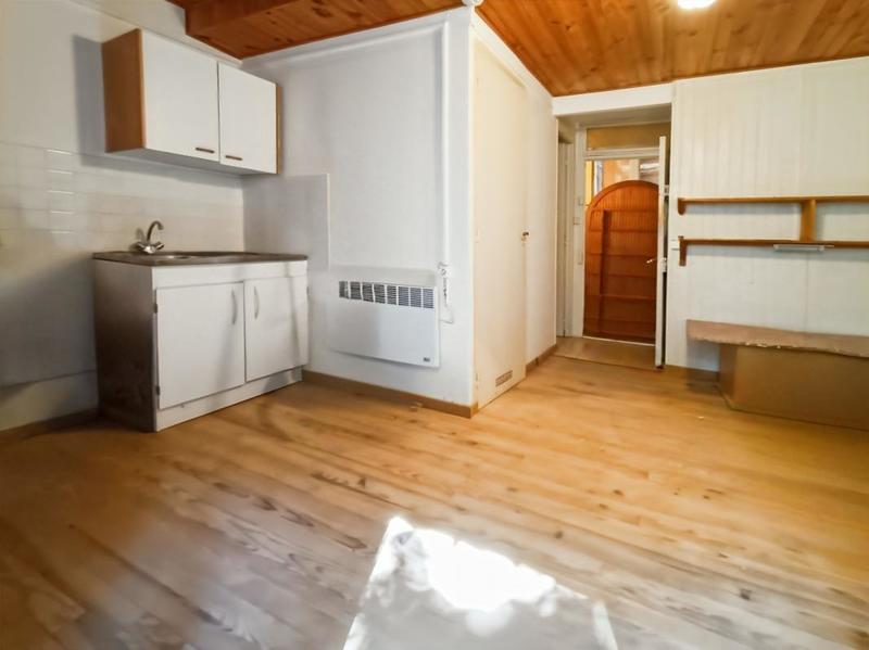 Studio - 89 m² - 3 pièces